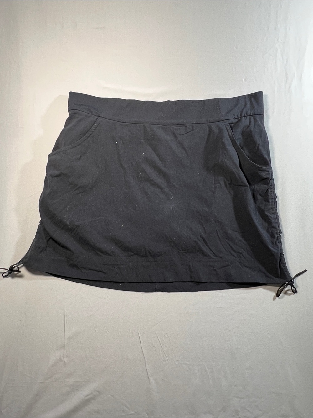 Columbia Black Athletic Skort with Side Drawstrings-Size XL, tennis prep, preppy